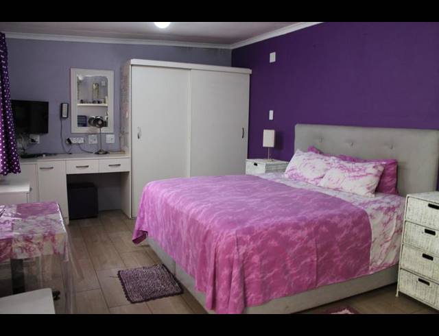 11 BEDROOM HOUSE FOR SALE IN KENSINGTON